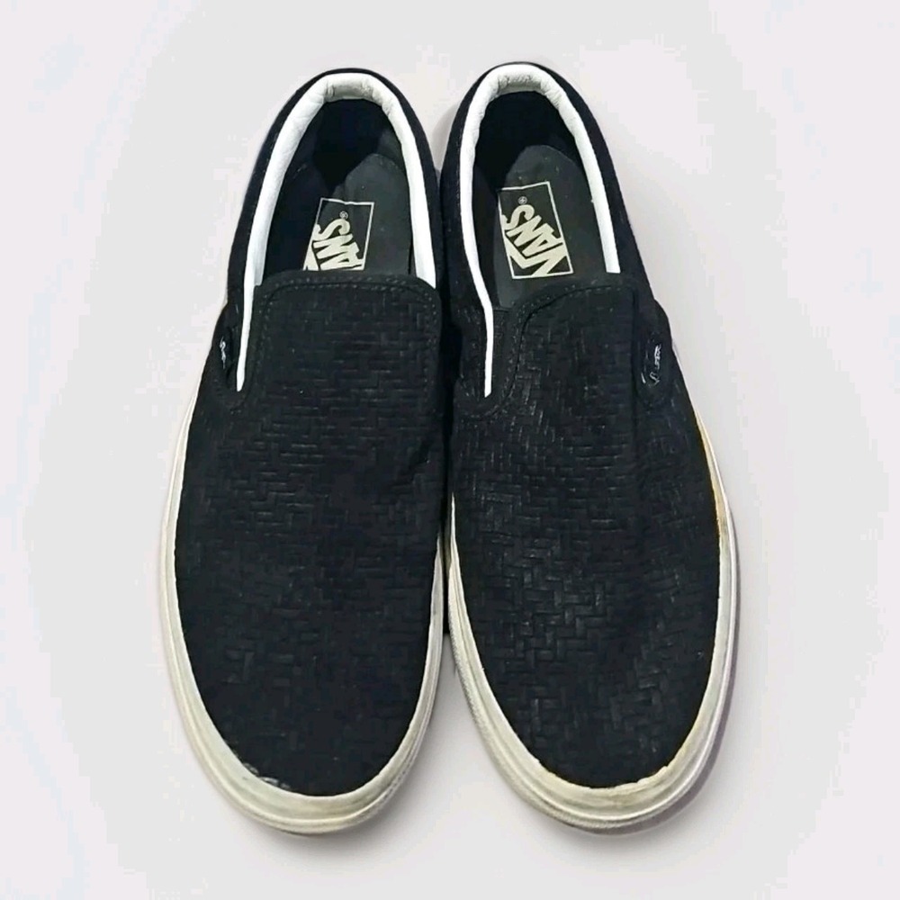 Vans Asher Black Perforated Leather Slip On Skate Shoes Women 7.5 Unisex #18M